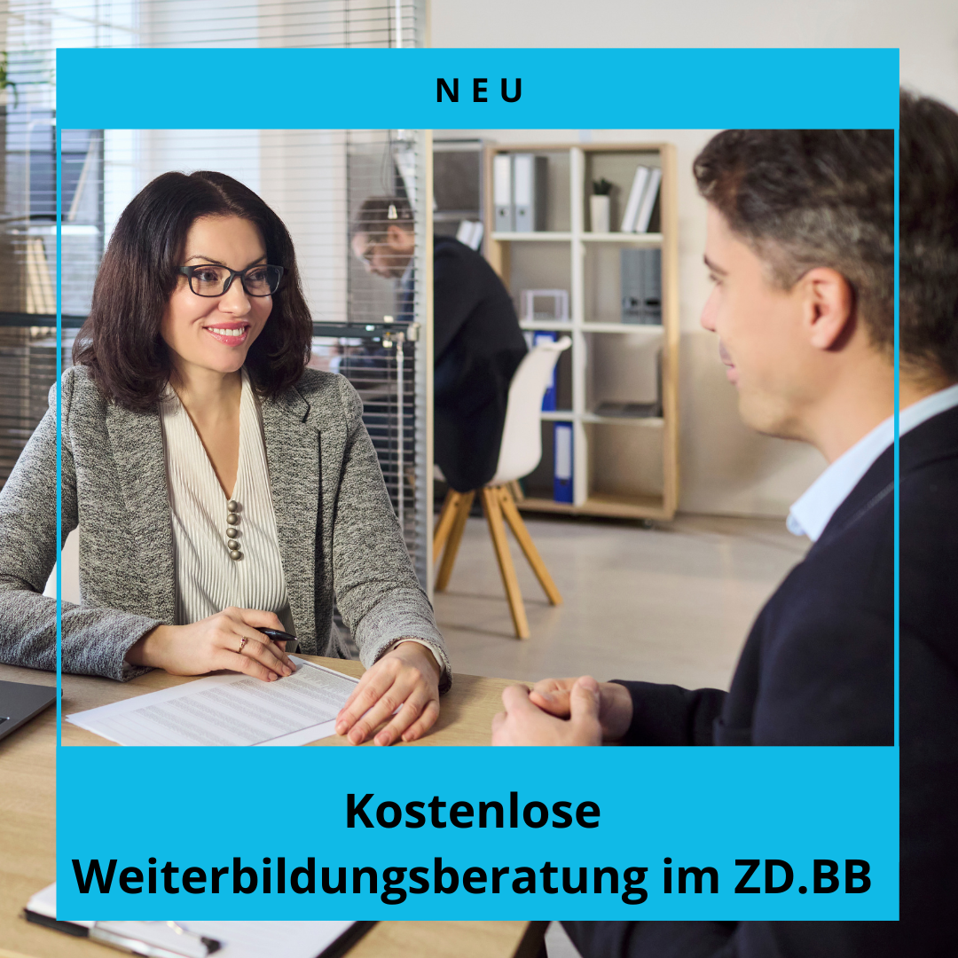 zwei Personen in einer Beratungssituation mit Text "Kostenlose Weiterbildungsberatung im ZD.BB"